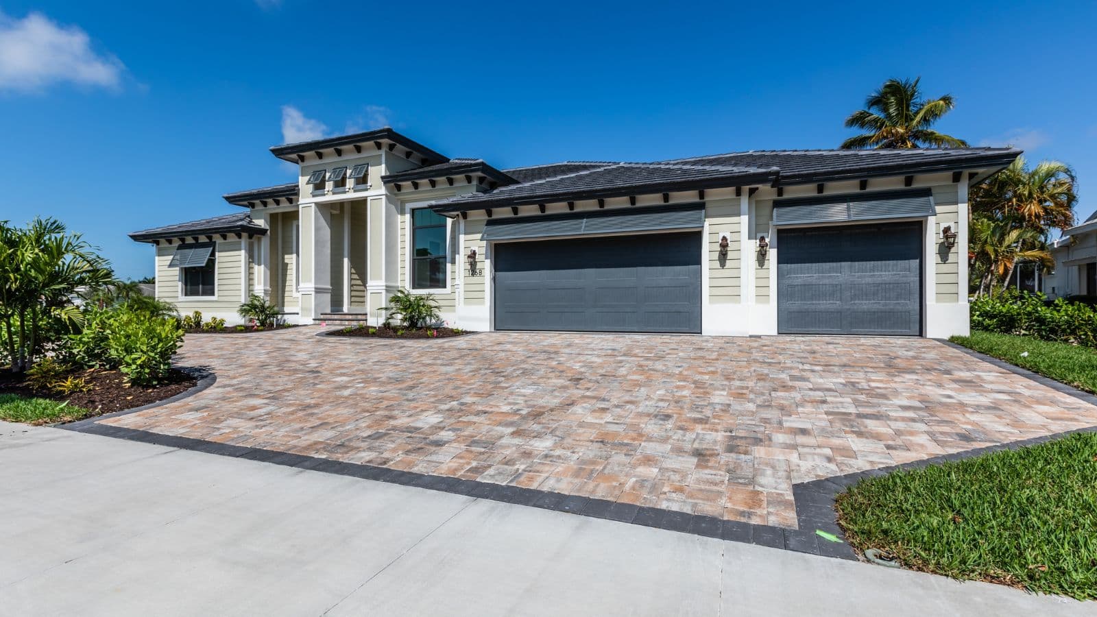 HOA Requirements: Navigating Community Guidelines for Garage Door Replacement