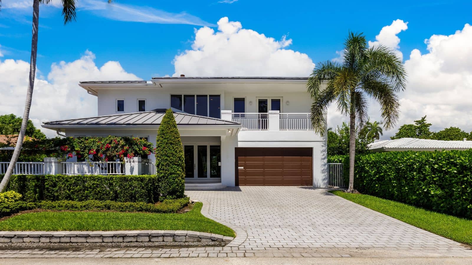 Why Naples Homeowners Are Investing in Custom Garage Door Designs